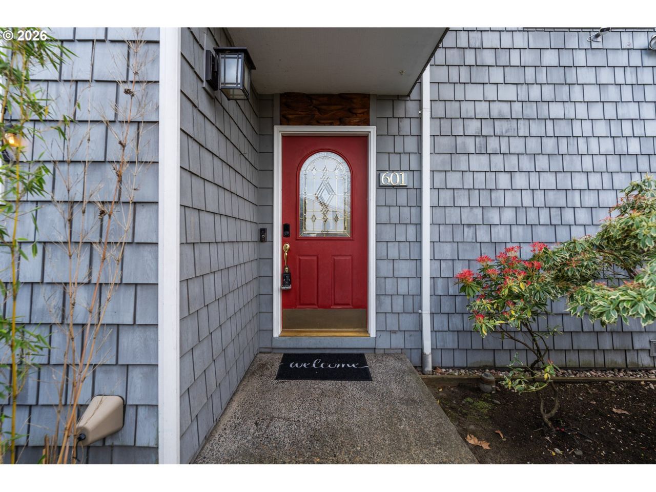 601 N Tomahawk Island Dr, Portland, OR 97217 Main Photo