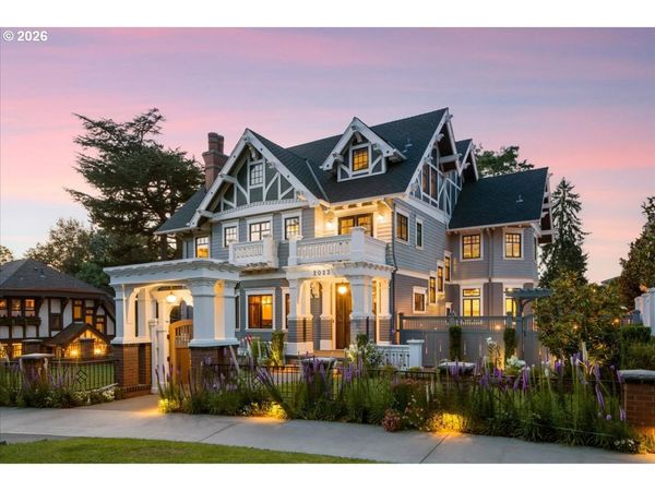 2023 SW MONTGOMERY DR, Portland, OR 97201