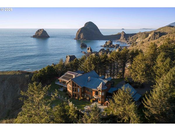 36044 Highway 101, Gold Beach, OR 97444