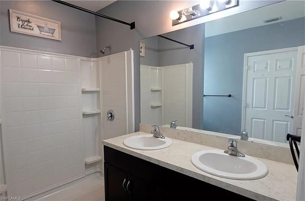 8350 Tortoise Isle Ct, Lehigh Acres, FL 33972 Photo