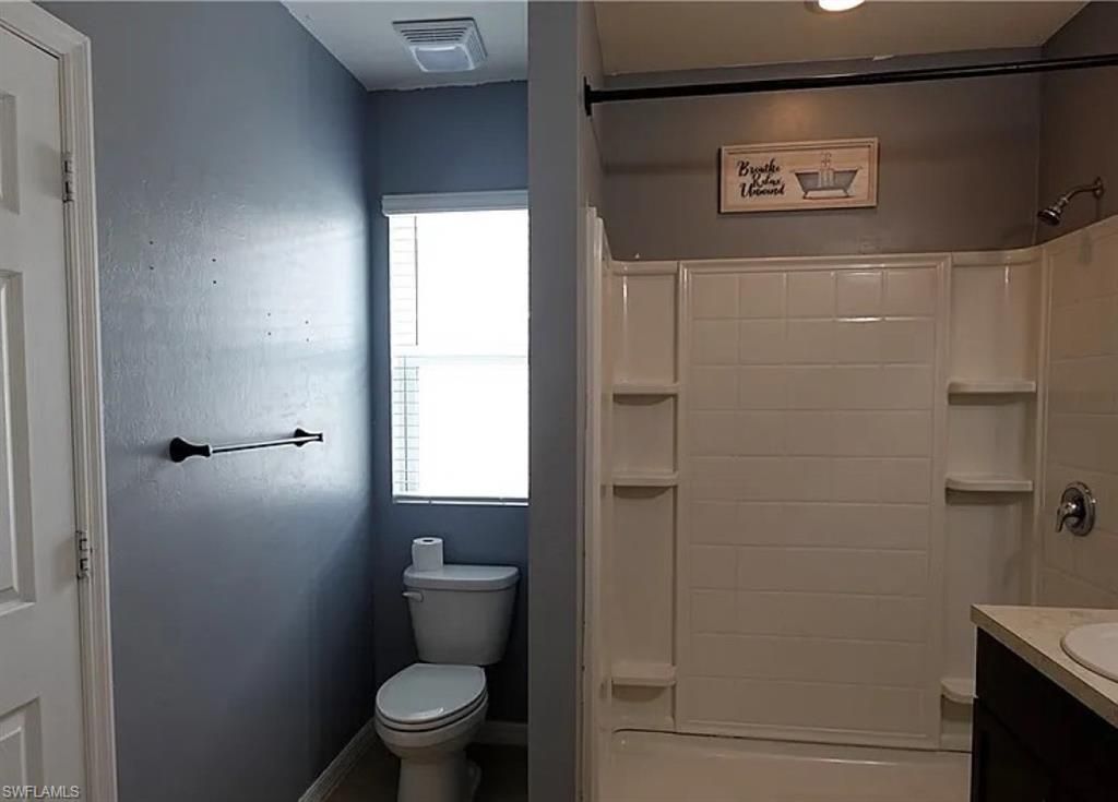 8350 Tortoise Isle Ct, Lehigh Acres, FL 33972 Photo