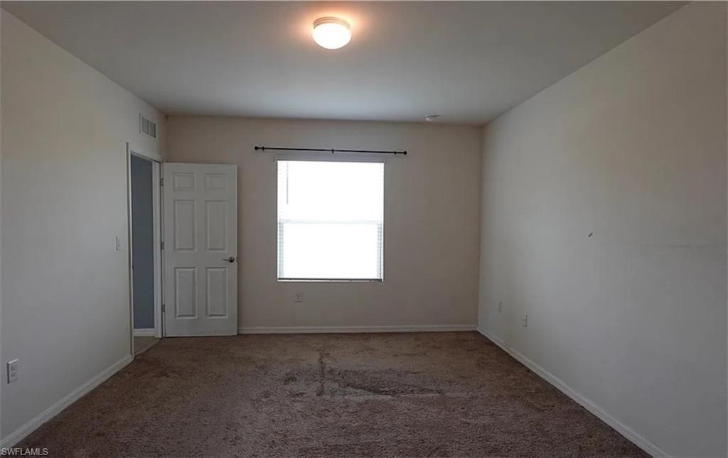 8350 Tortoise Isle Ct, Lehigh Acres, FL 33972 Photo