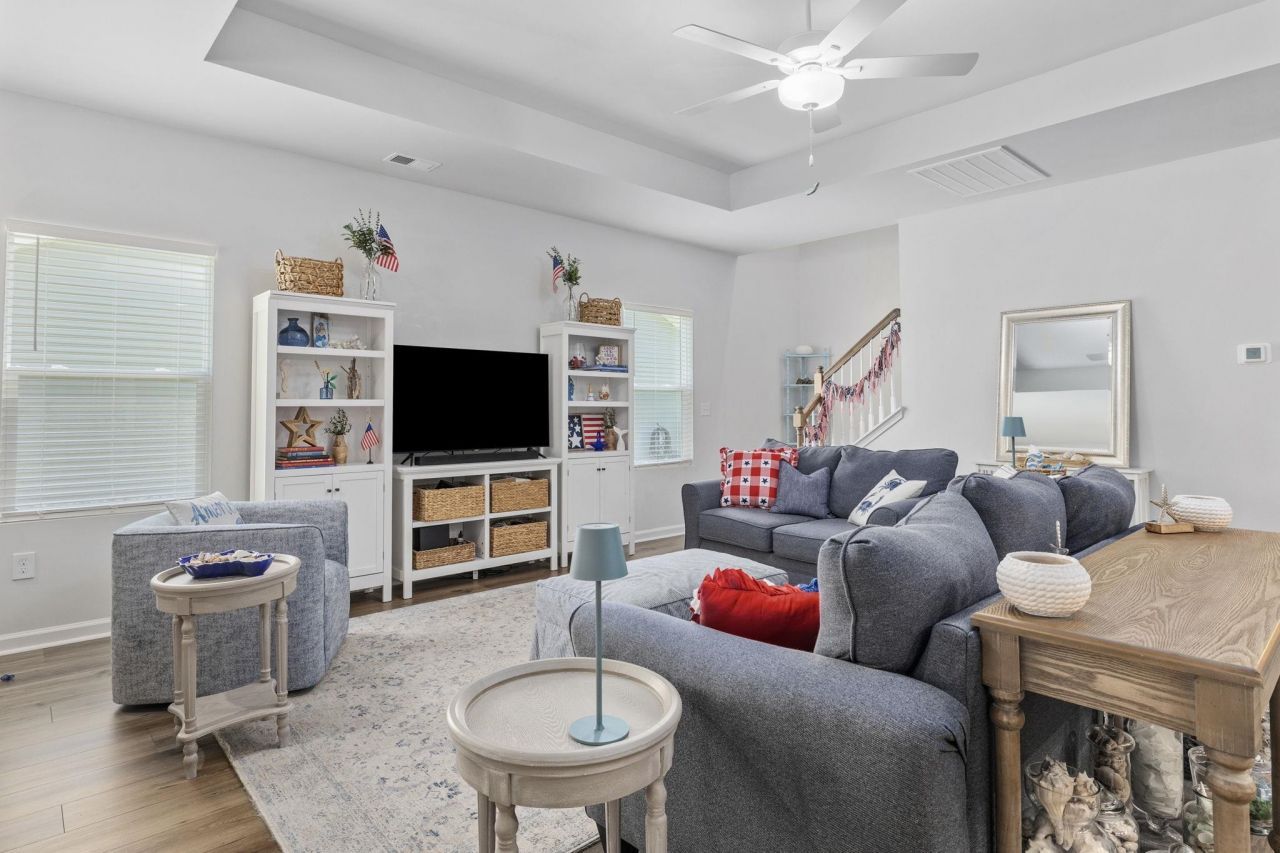 115 Hancher Dr. Photo 7