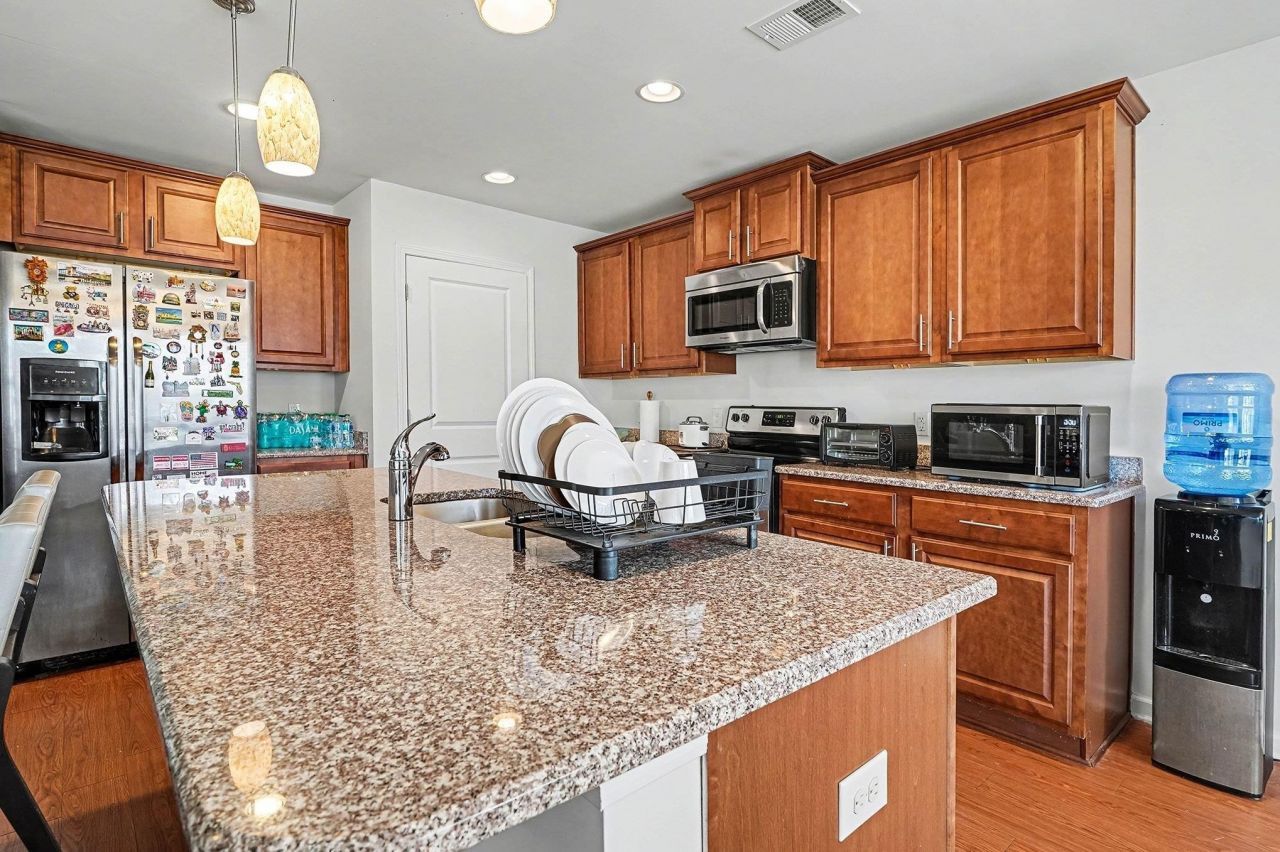 1366 Midtown Village Dr. Photo 10