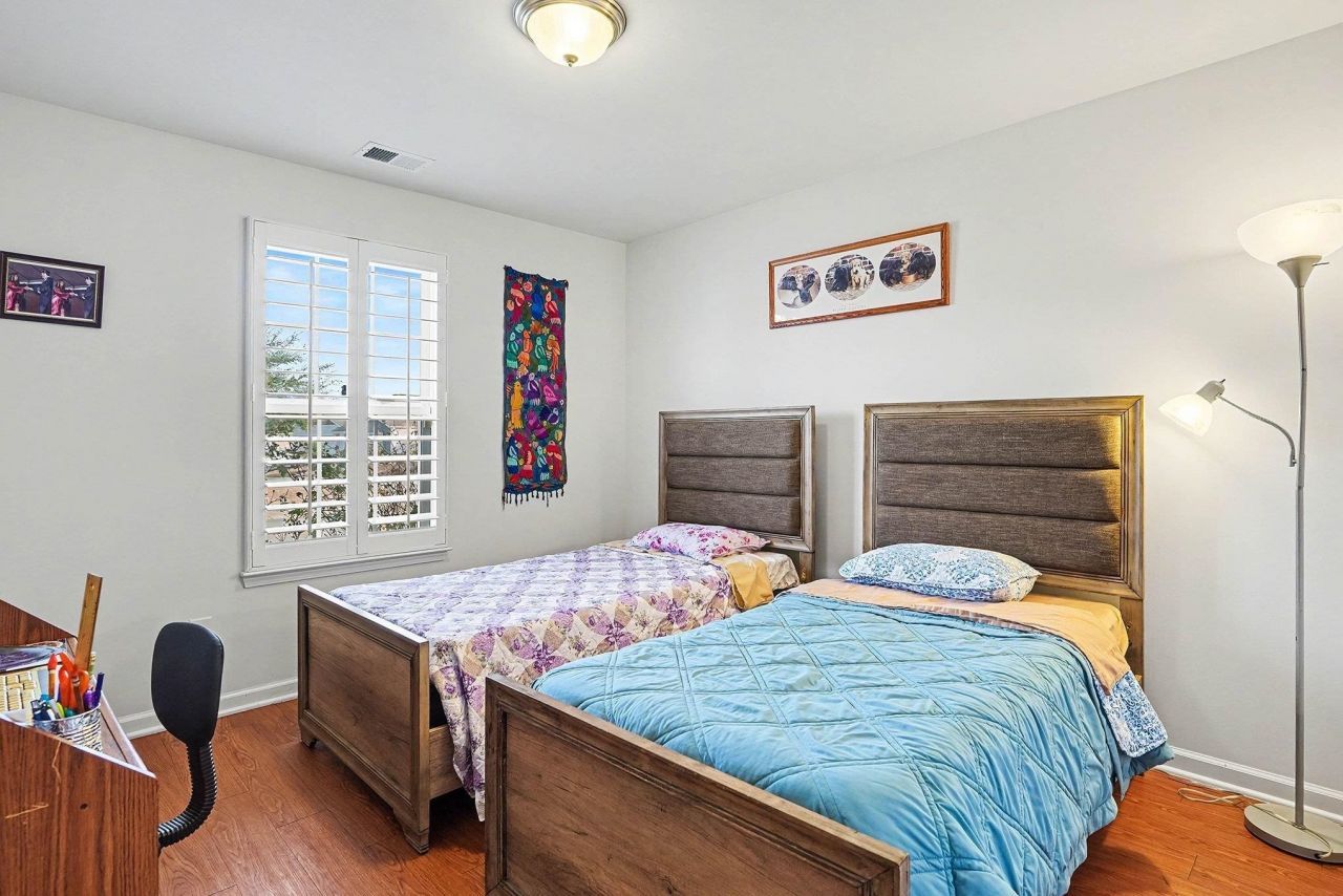 1366 Midtown Village Dr. Photo 17