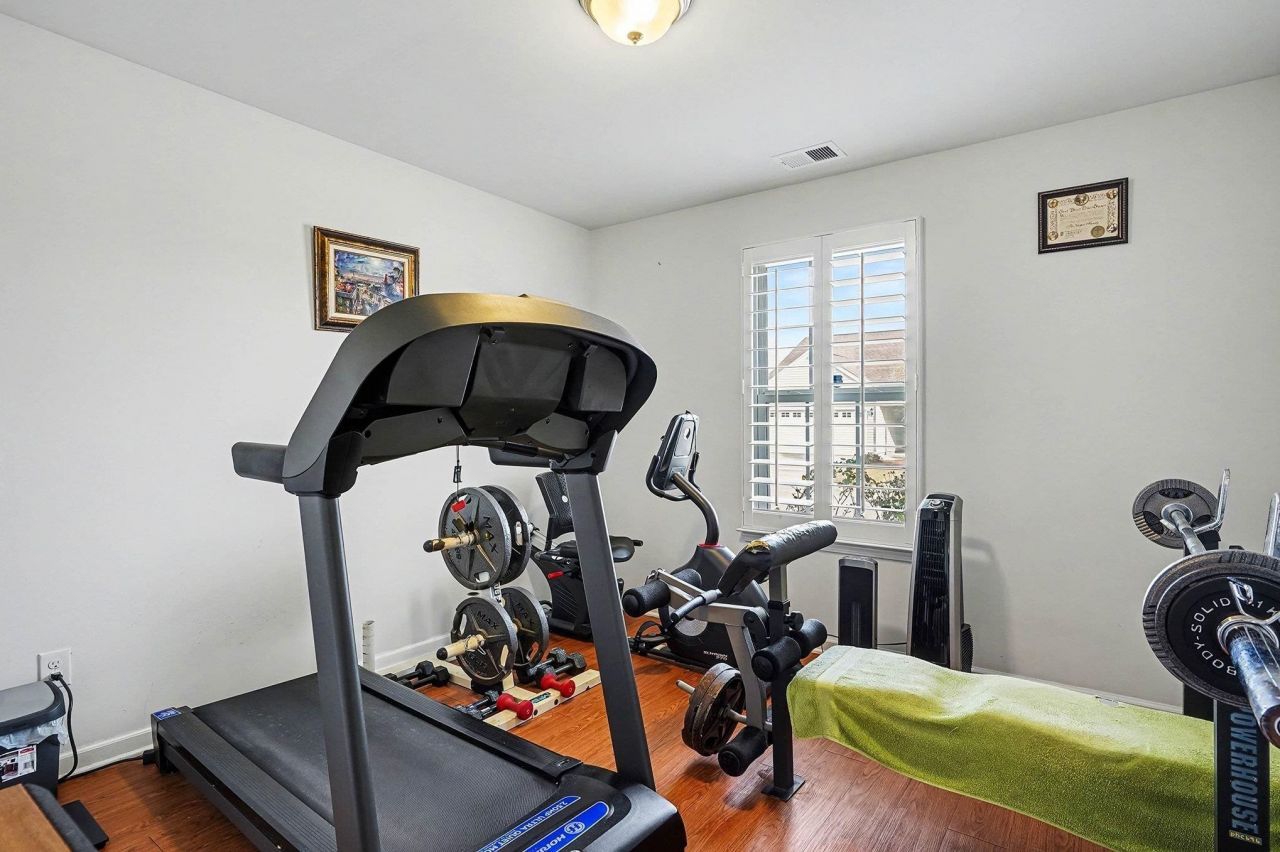 1366 Midtown Village Dr. Photo 20