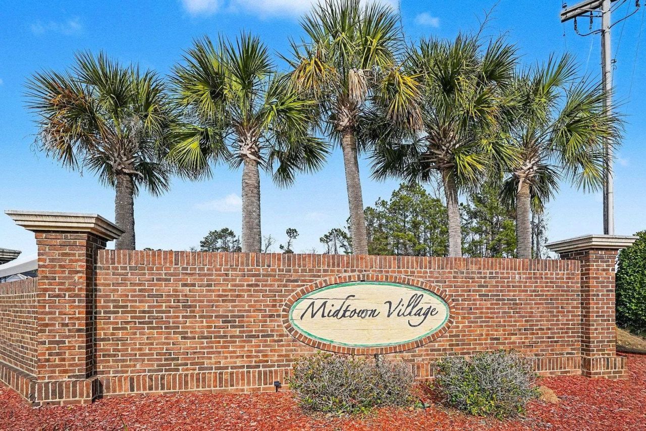 1366 Midtown Village Dr. Photo 27