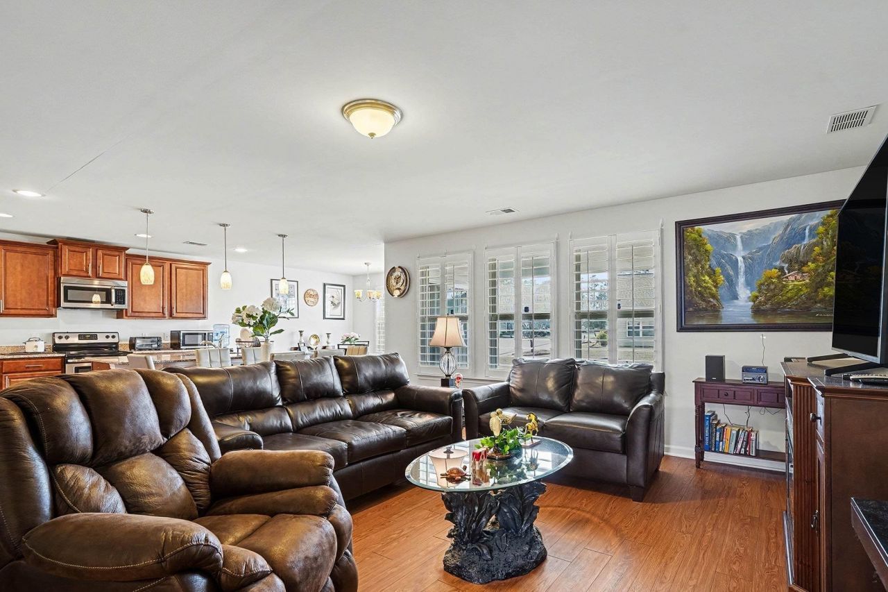 1366 Midtown Village Dr. Photo 5