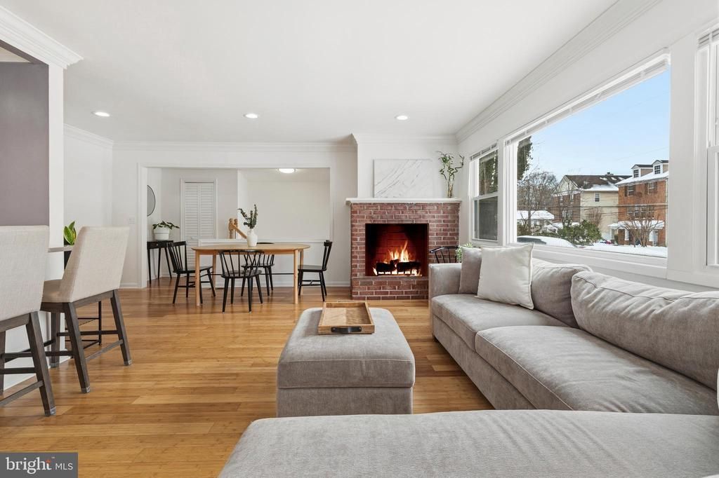 2914 Douglas Street, Alexandria, VA 22306 Main Photo