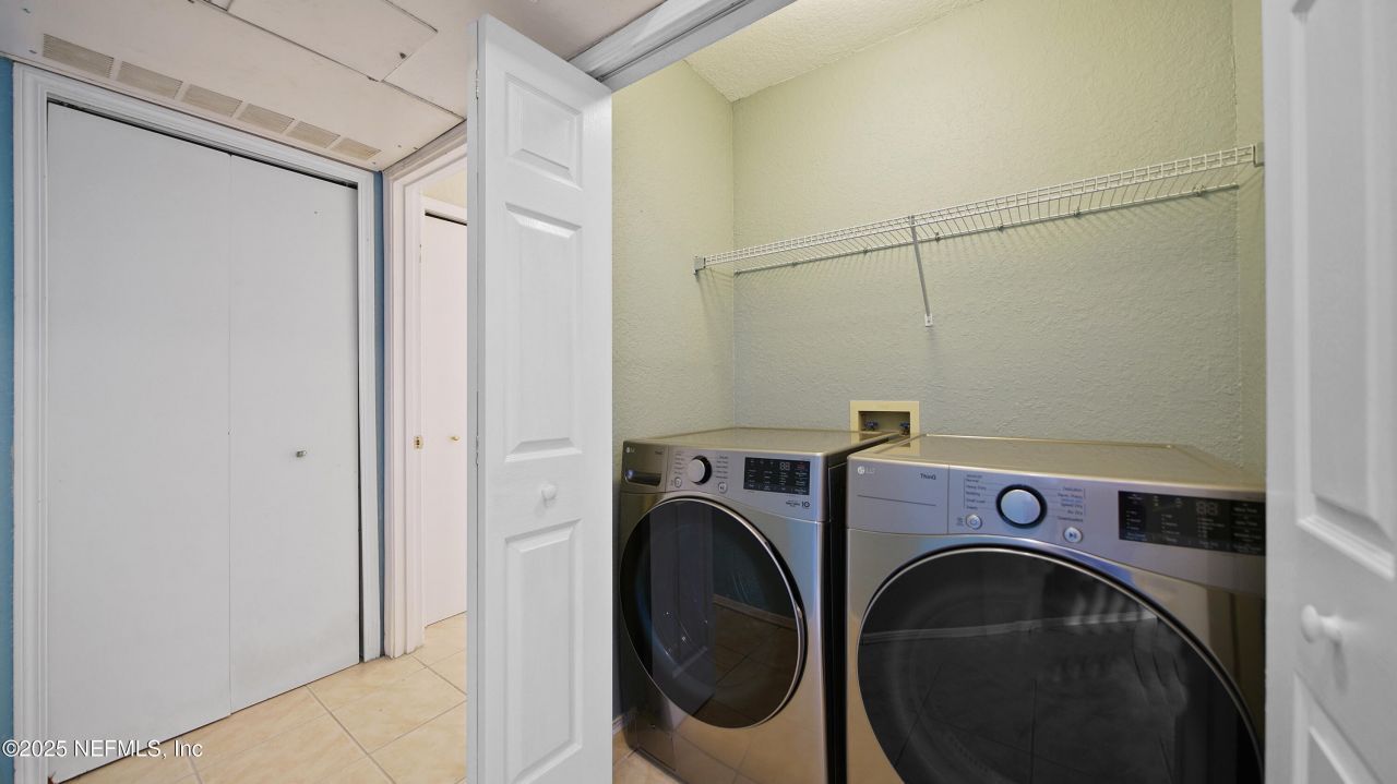 1701 The Greens Way, Unit 424, Jacksonville Beach, FL 32250 Photo