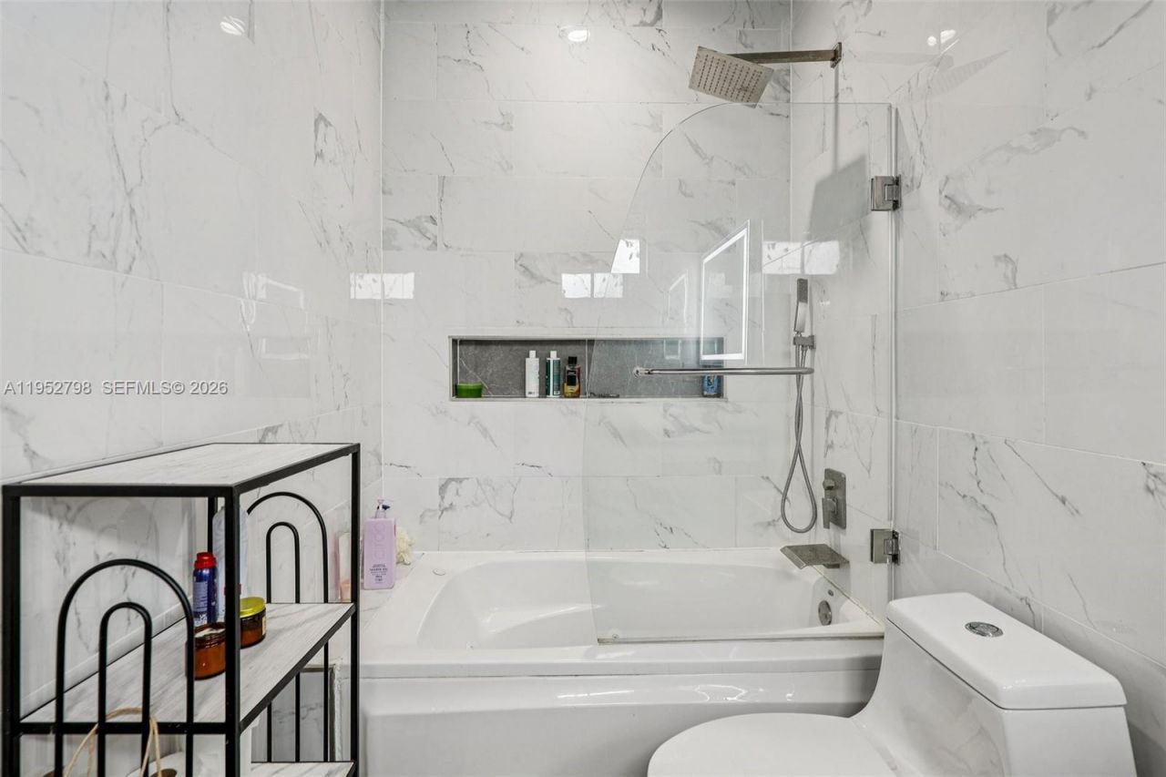 2307 Washington St, Unit 5, Hollywood, FL 33020 Photo