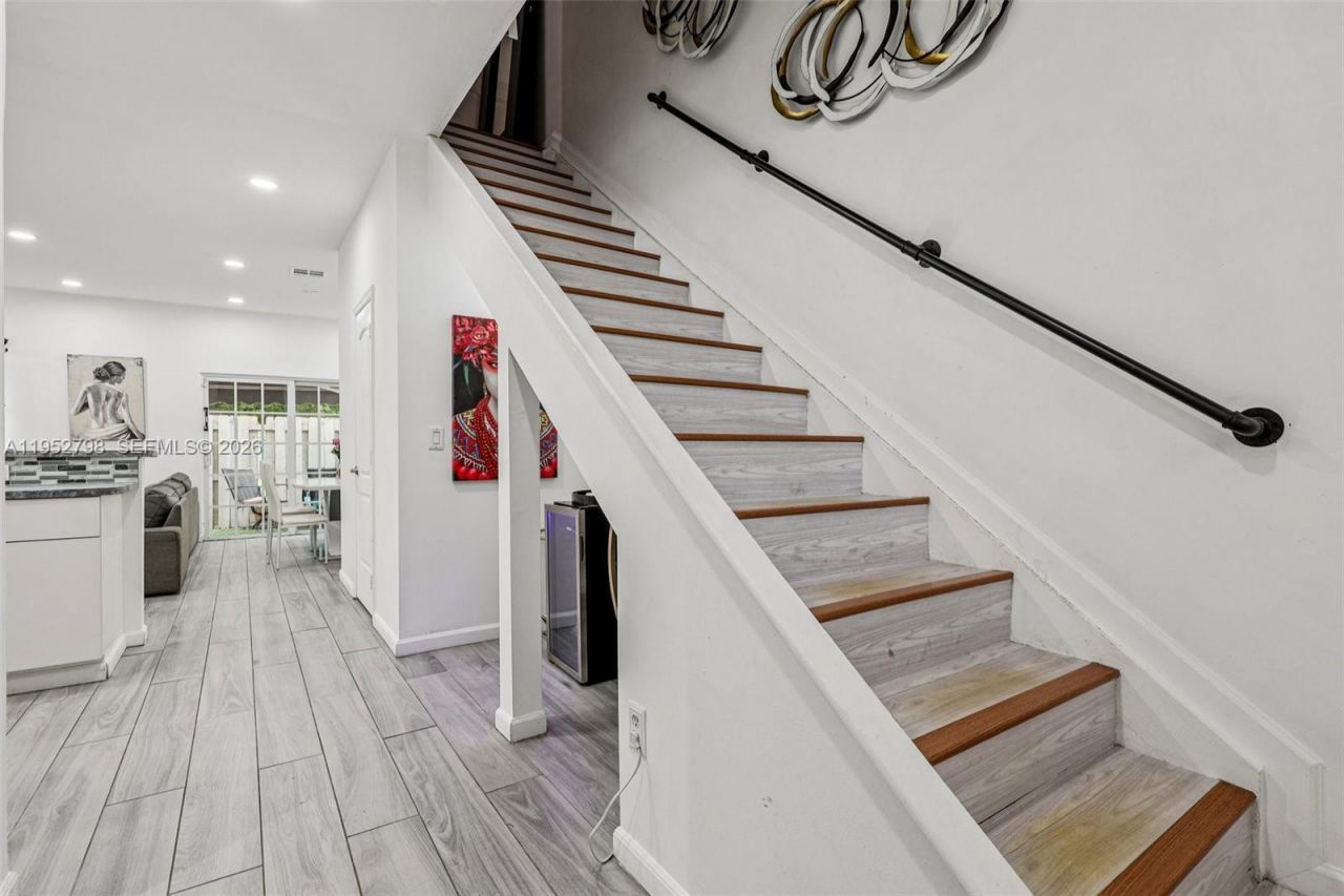 2307 Washington St , Unit 5, Hollywood, FL 33020 Photo