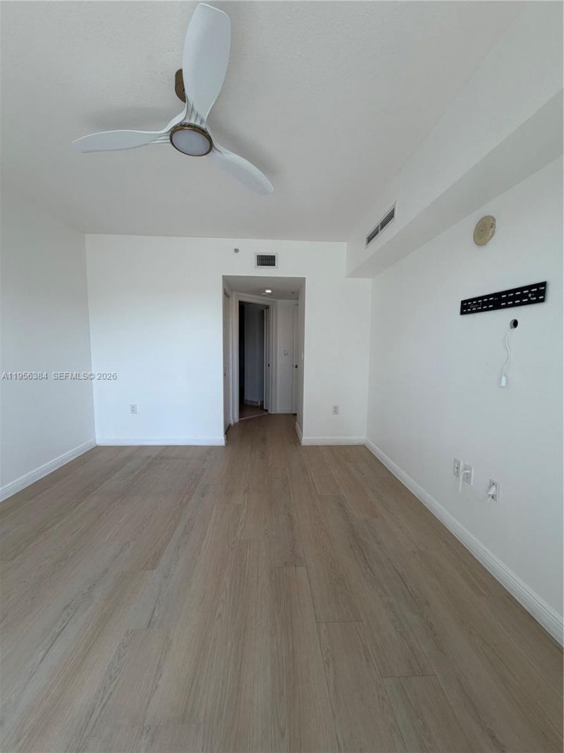 1755 E Hallandale Beach Blvd, Unit 304E, Hallandale Beach, FL 33009 Photo