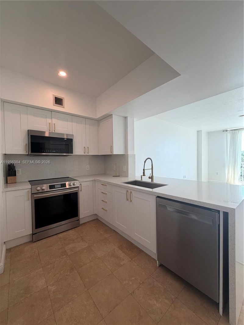 1755 E Hallandale Beach Blvd, Unit 304E, Hallandale Beach, FL 33009 Photo