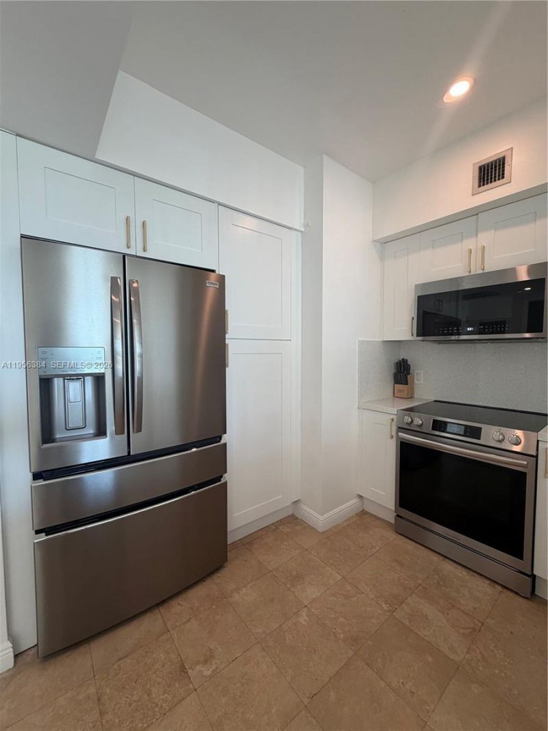 1755 E Hallandale Beach Blvd, Unit 304E, Hallandale Beach, FL 33009 Photo