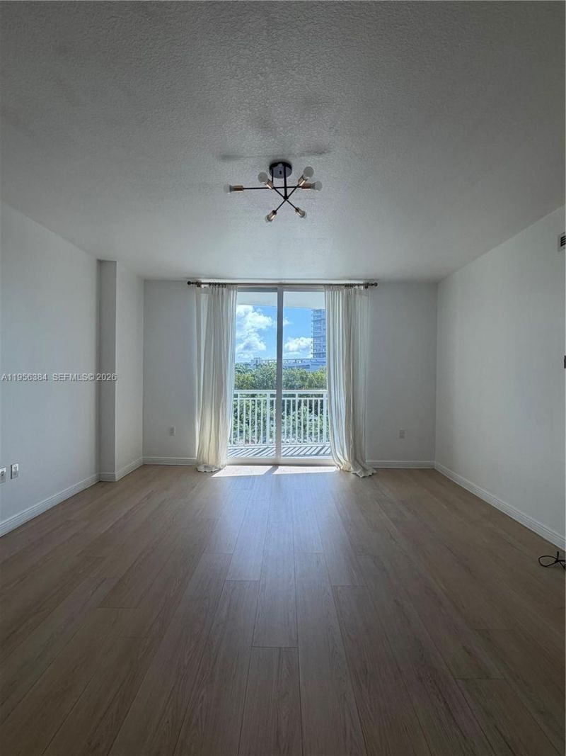 1755 E Hallandale Beach Blvd, Unit 304E, Hallandale Beach, FL 33009 Photo