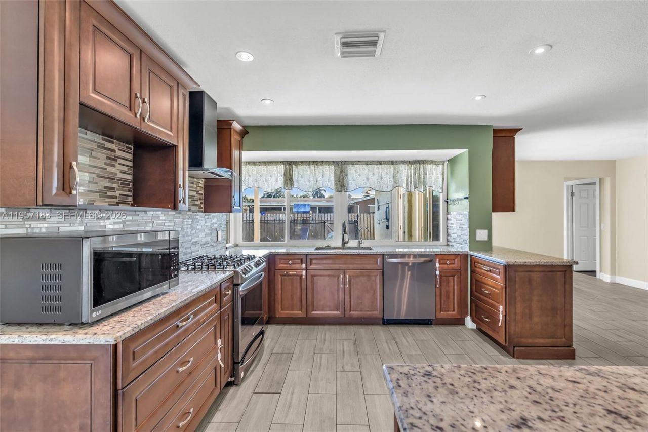 11900 NW 29th Mnr, Sunrise, FL 33323 Photo