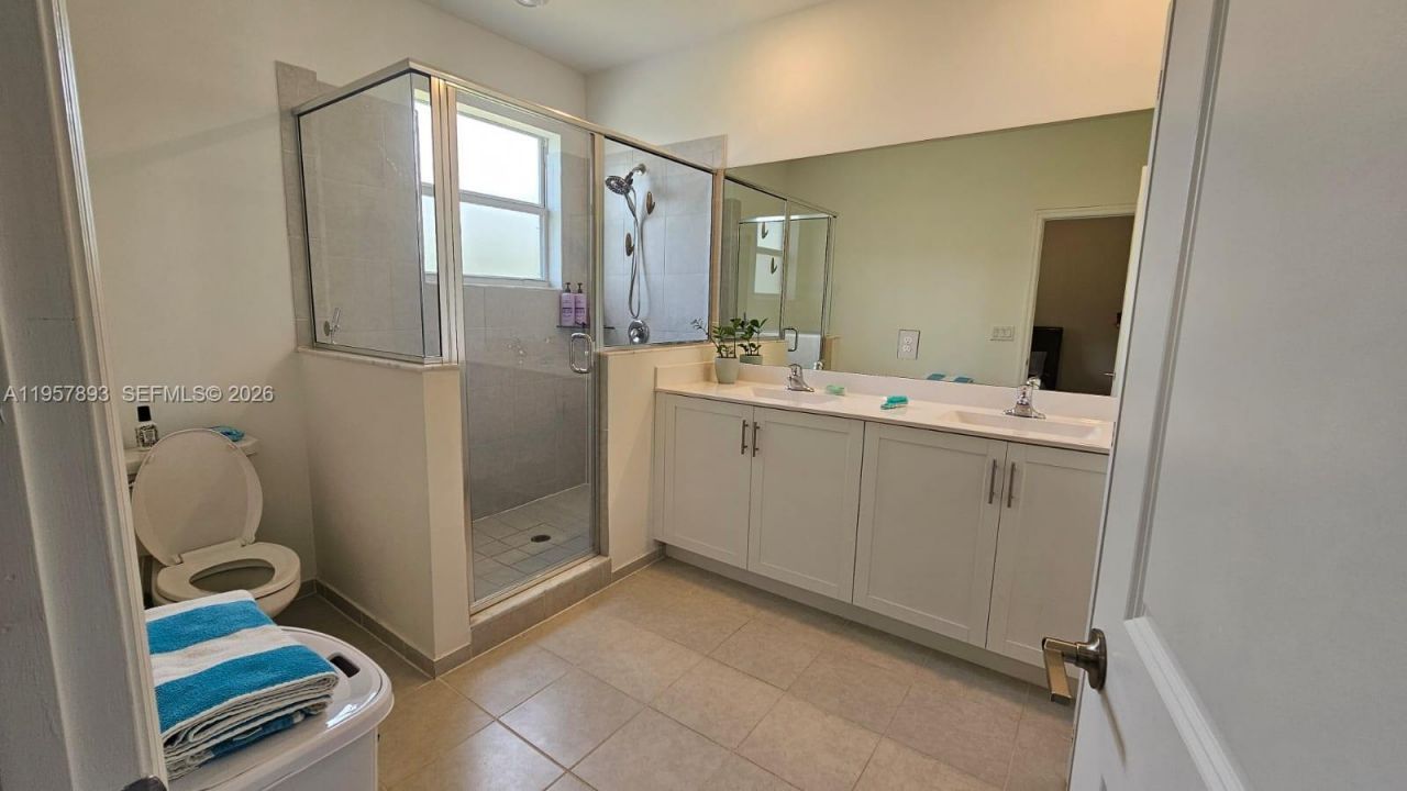 1146 SE 26th Ter, Homestead, FL 33035 Photo