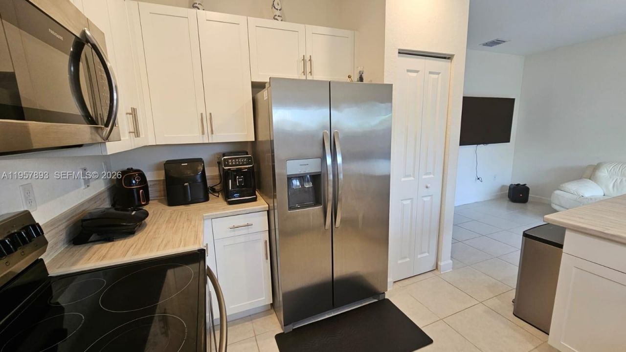 1146 SE 26th Ter, Homestead, FL 33035 Photo