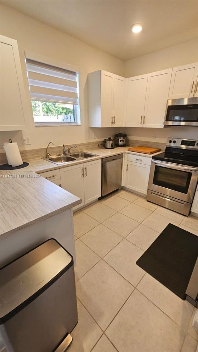 1146 SE 26th Ter, Homestead, FL 33035 Photo