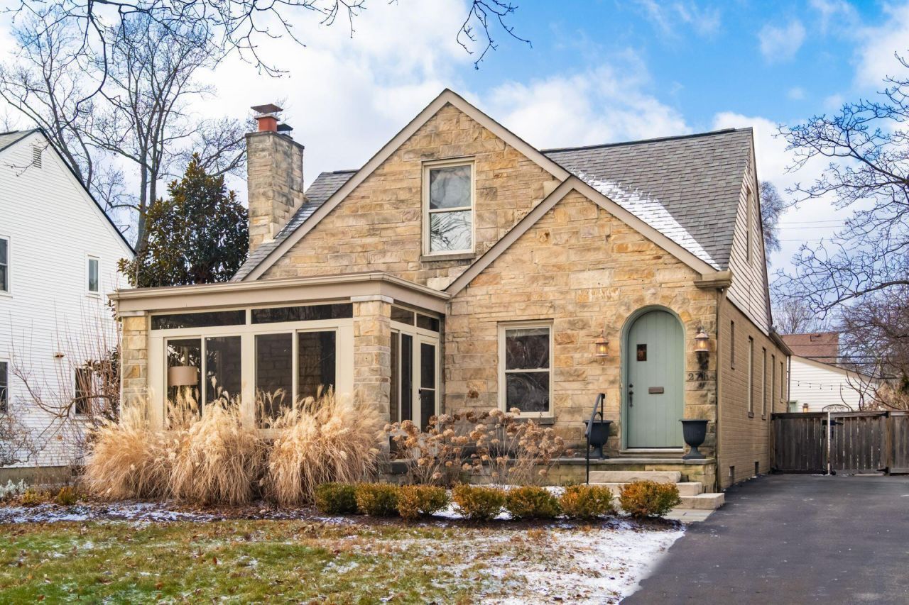 271 S Cassingham Road, Bexley, OH 43209 Main Photo