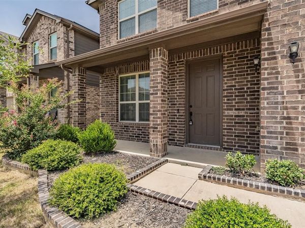 6268 Topsail Drive, Fort Worth, TX 76179