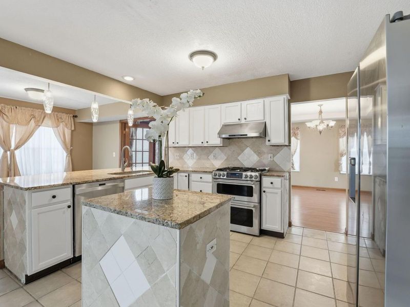 5660 Newington Drive, Hilliard, OH 43026 Photo 10