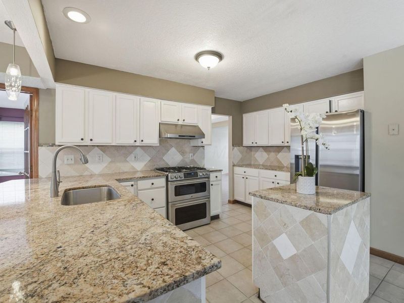 5660 Newington Drive, Hilliard, OH 43026 Photo 12