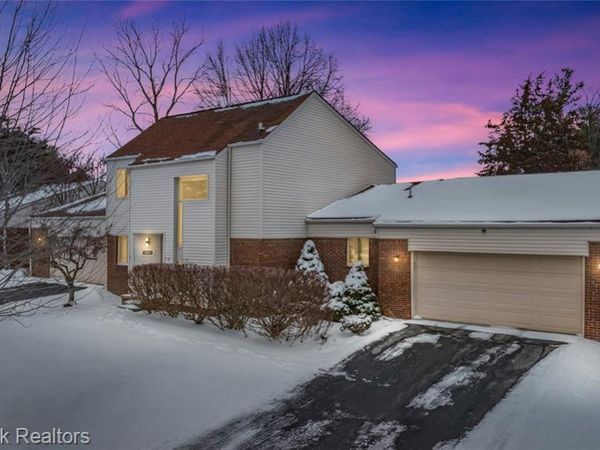 5324 Fairway Court, West Bloomfield Twp, MI 48323