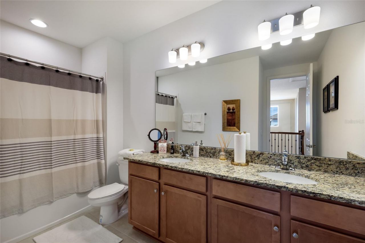 17615 Savory Mist Circle, Bradenton, FL 34211 Photo