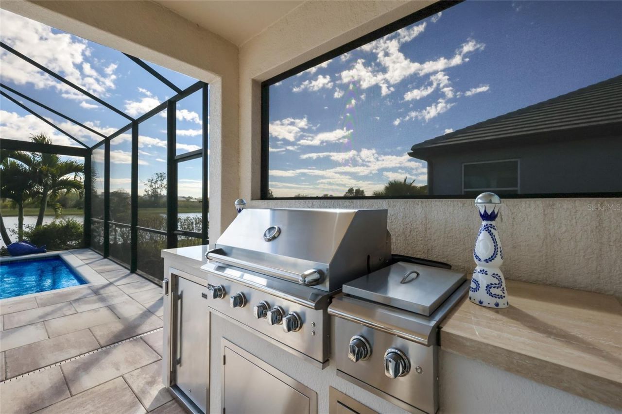 17615 Savory Mist Circle, Bradenton, FL 34211 Photo