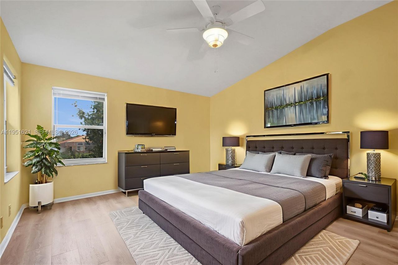 751 SW 191st Ave, Pembroke Pines, FL 33029 Photo