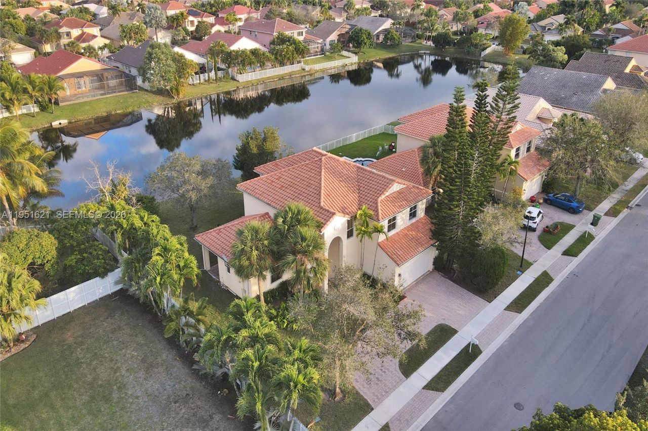 751 SW 191st Ave, Pembroke Pines, FL 33029 Photo