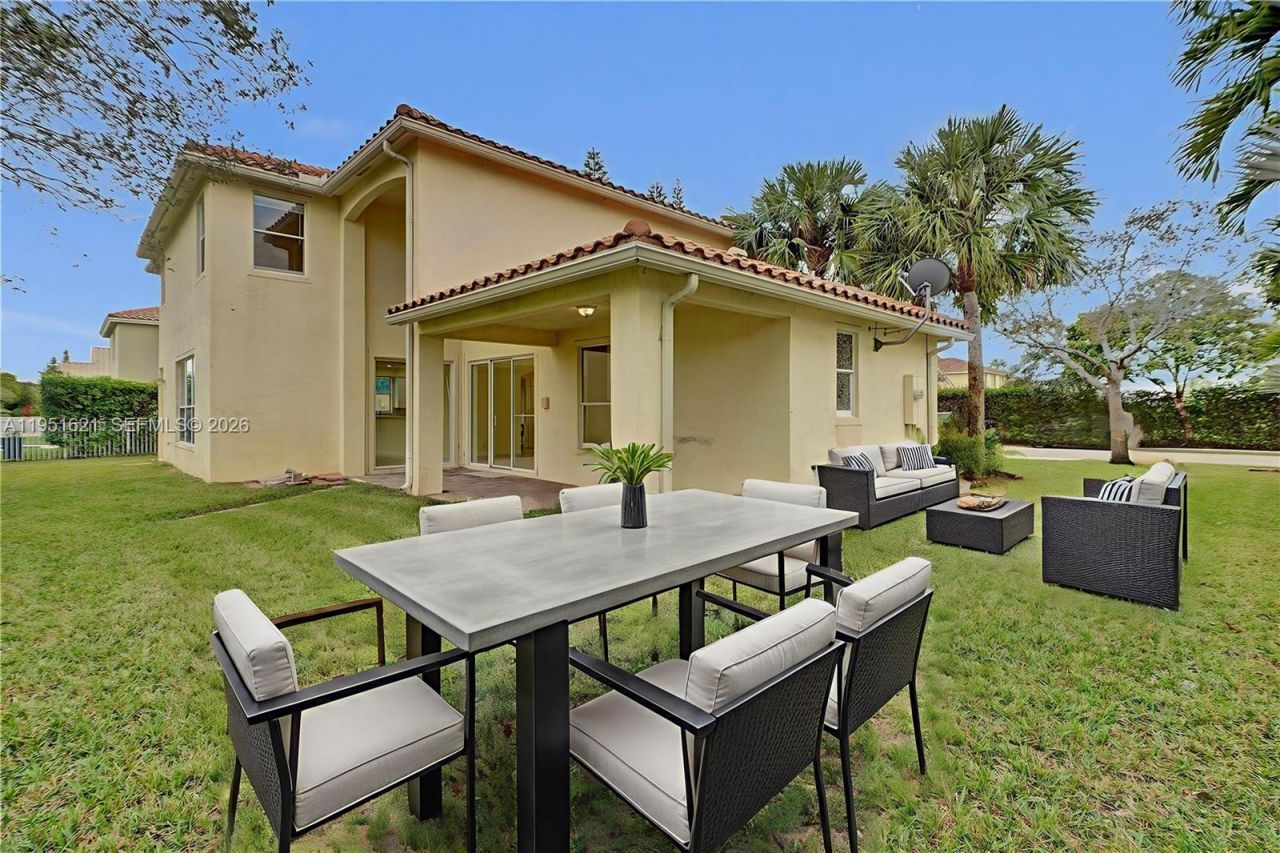 751 SW 191st Ave, Pembroke Pines, FL 33029 Photo