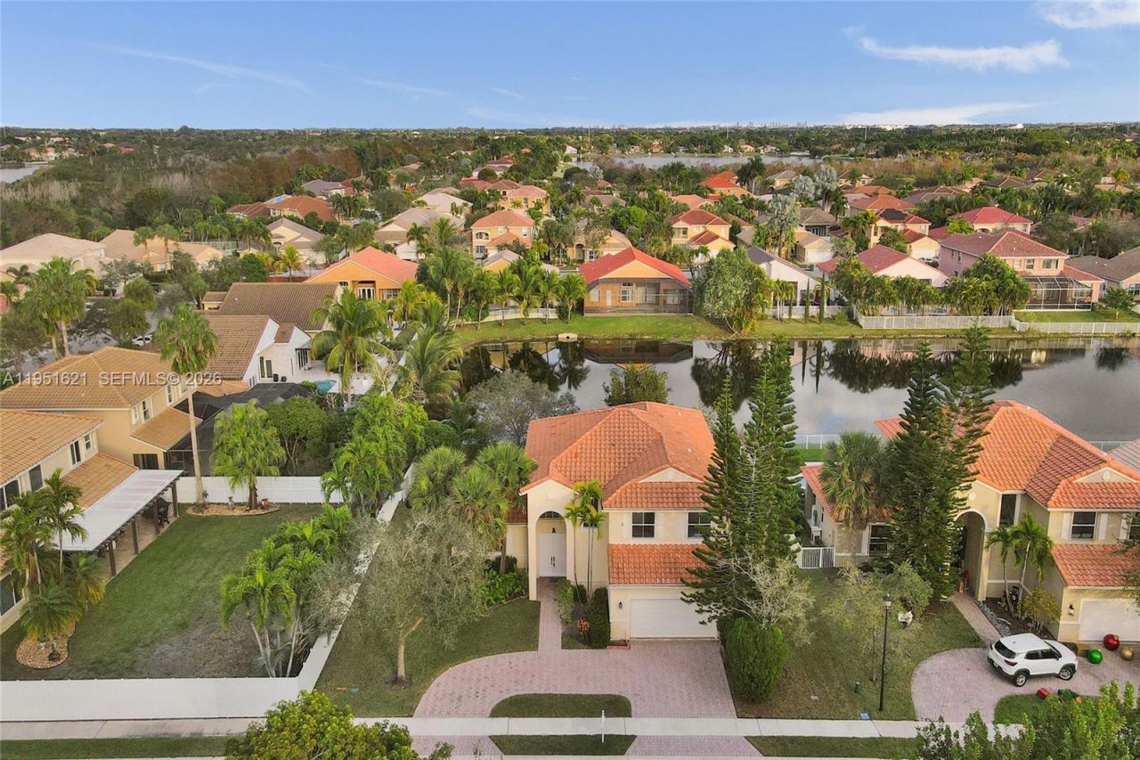 751 SW 191st Ave, Pembroke Pines, FL 33029 Photo