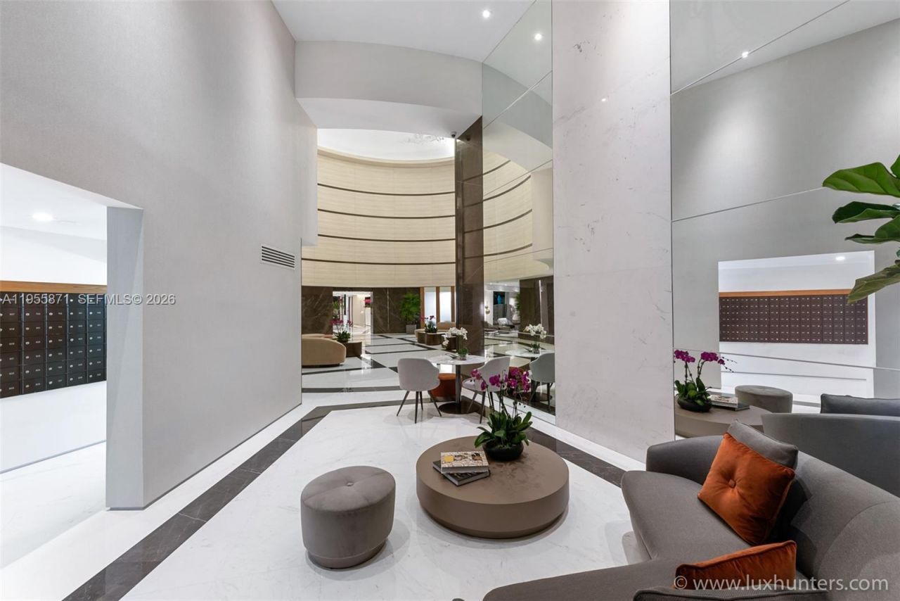 300 S Pointe Dr, Unit 907, Miami Beach, FL 33139 Photo