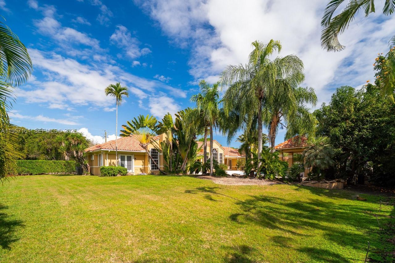 5770 SW 128th St , Pinecrest, FL 33156 Photo