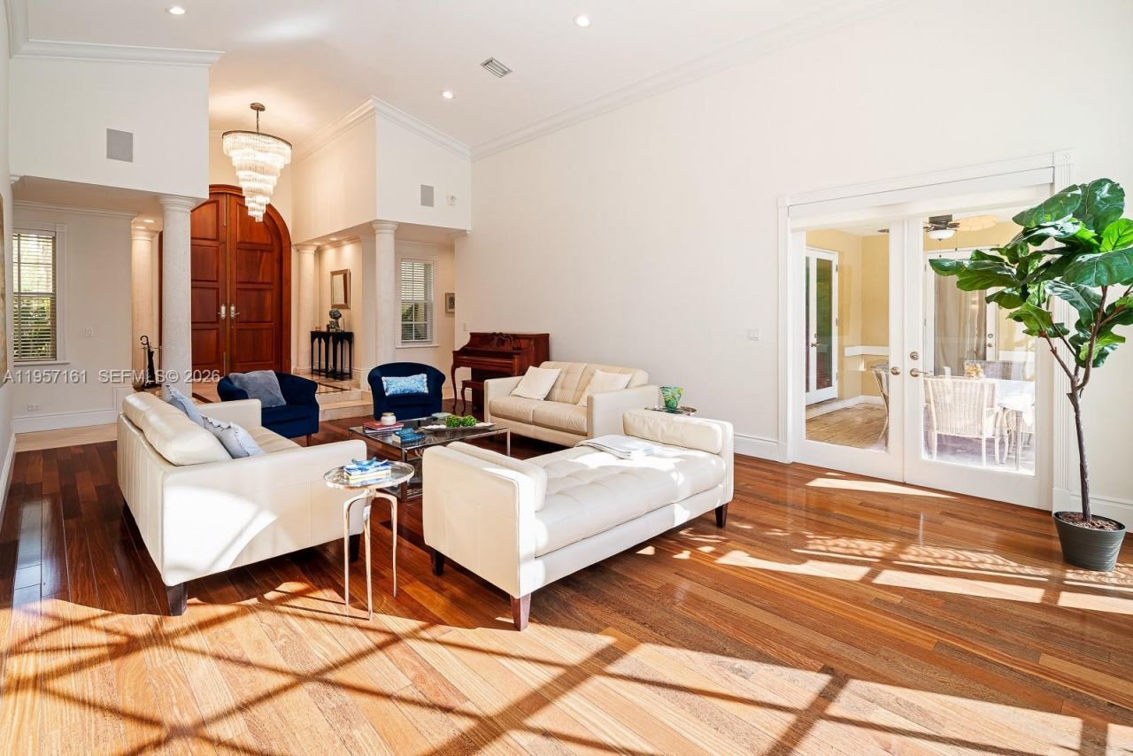 5770 SW 128th St , Pinecrest, FL 33156 Photo