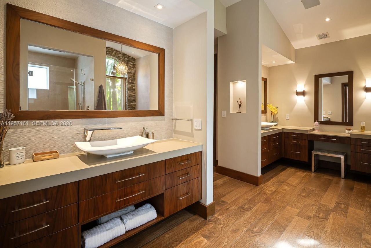 5770 SW 128th St , Pinecrest, FL 33156 Photo