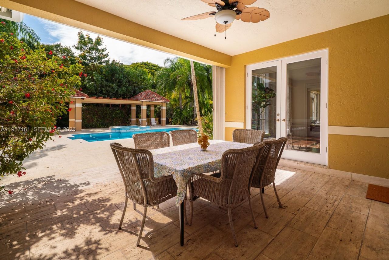 5770 SW 128th St , Pinecrest, FL 33156 Photo