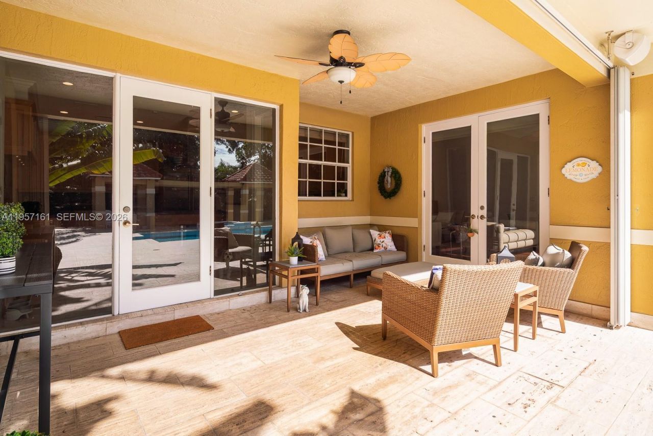 5770 SW 128th St , Pinecrest, FL 33156 Photo