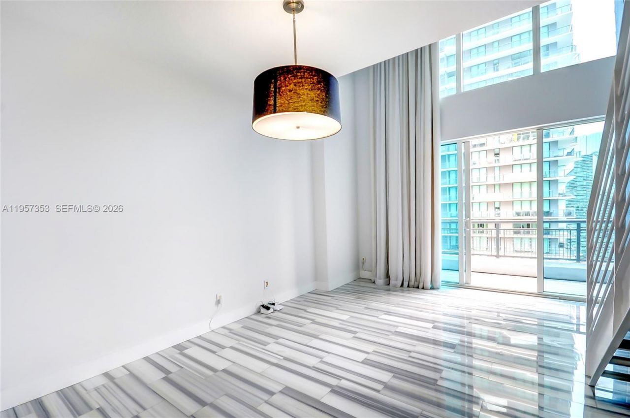 60 SW 13th St, Unit 3004, Miami, FL 33130 Photo