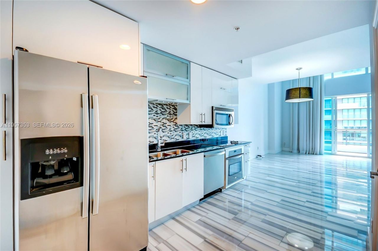 60 SW 13th St, Unit 3004, Miami, FL 33130 Photo