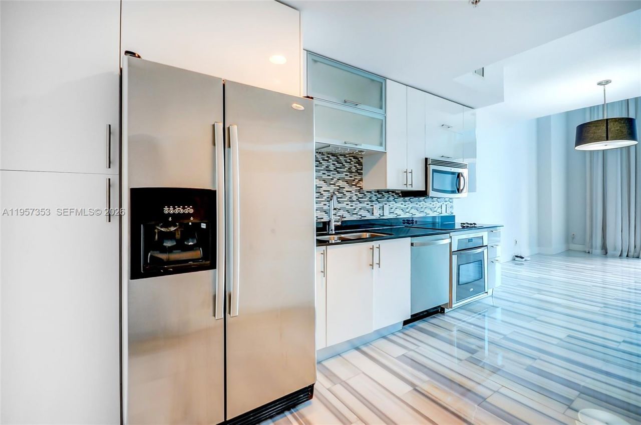 60 SW 13th St, Unit 3004, Miami, FL 33130 Photo