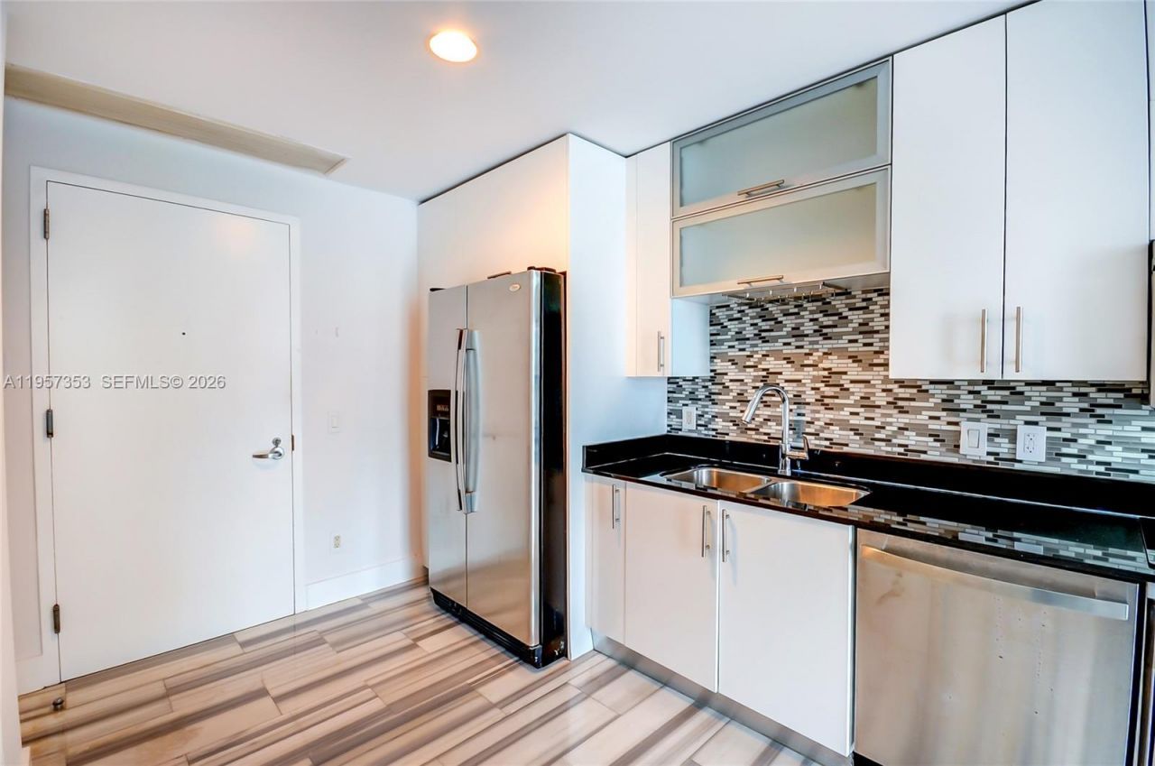 60 SW 13th St, Unit 3004, Miami, FL 33130 Photo