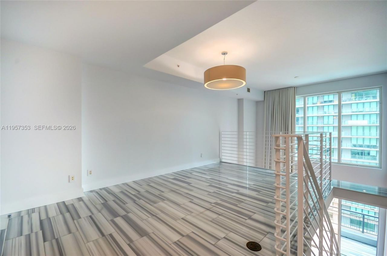 60 SW 13th St, Unit 3004, Miami, FL 33130 Photo