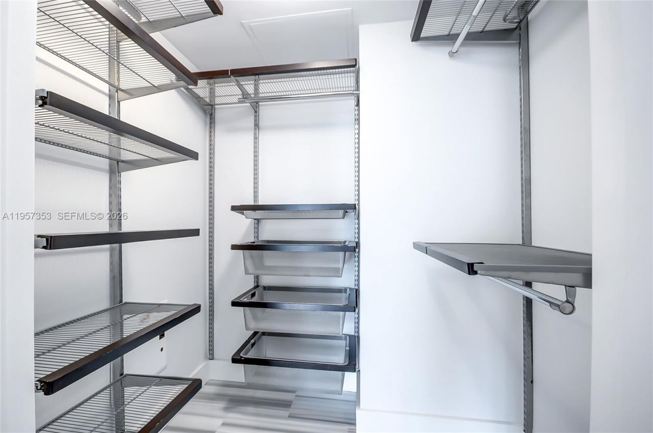 60 SW 13th St, Unit 3004, Miami, FL 33130 Photo