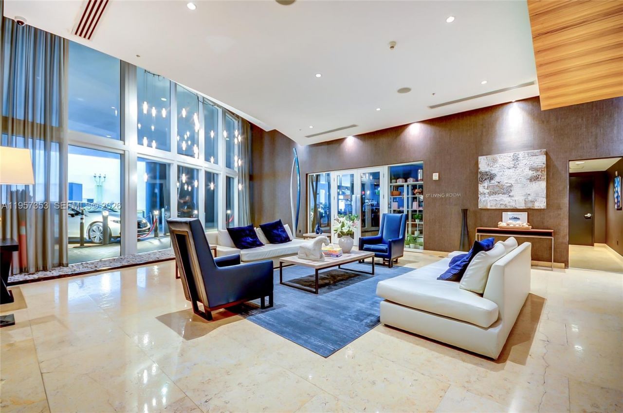 60 SW 13th St, Unit 3004, Miami, FL 33130 Photo