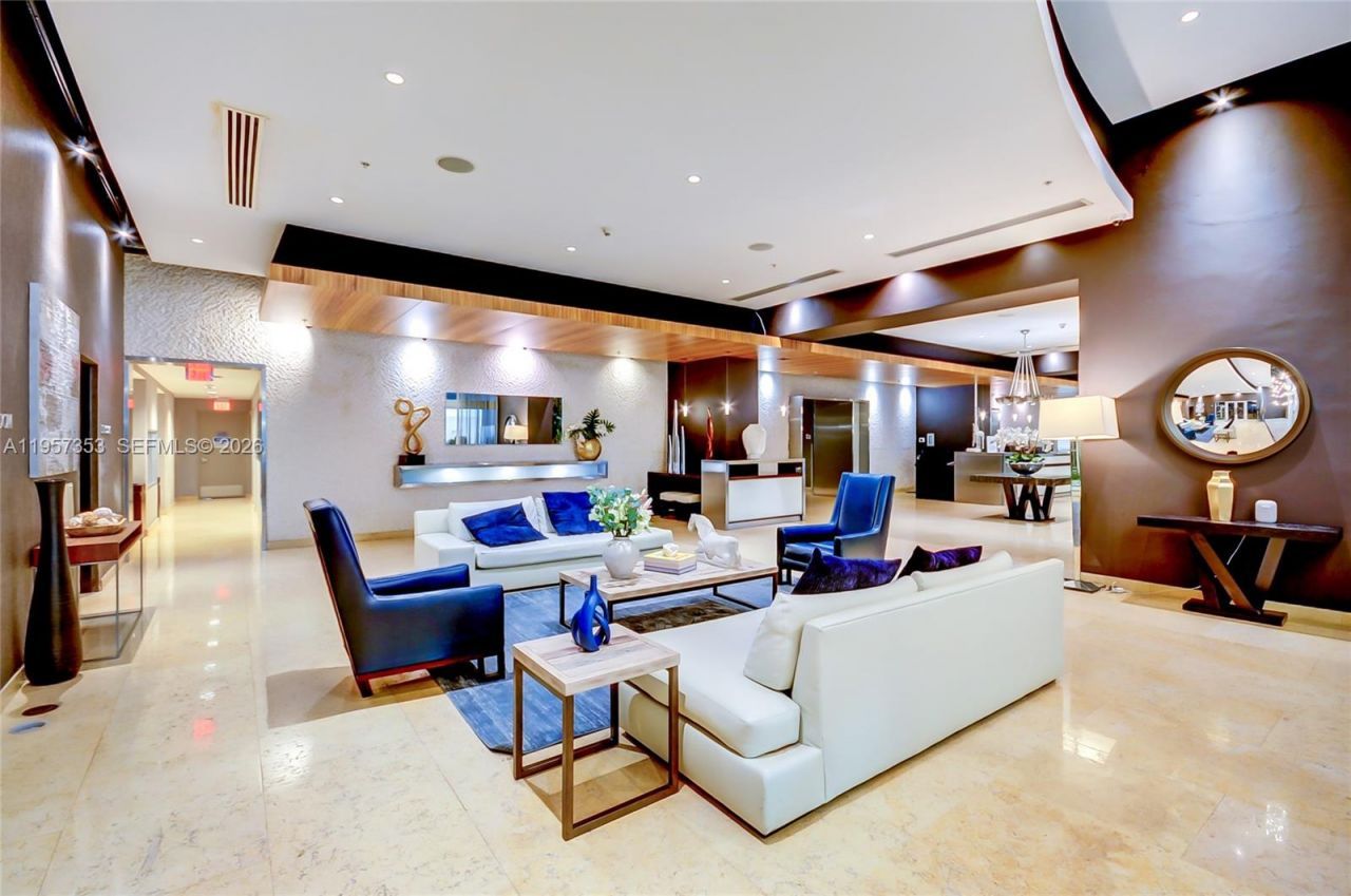 60 SW 13th St, Unit 3004, Miami, FL 33130 Photo