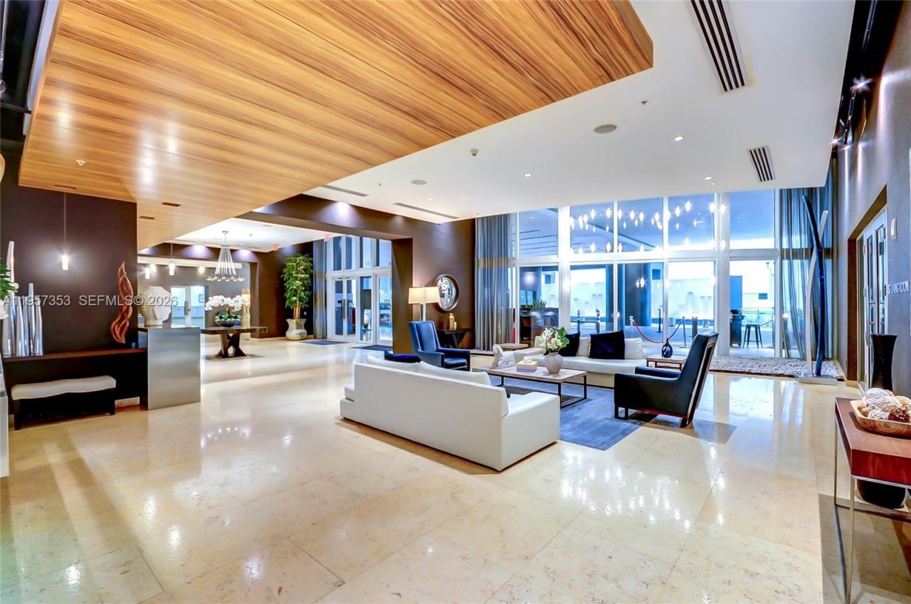 60 SW 13th St, Unit 3004, Miami, FL 33130 Photo